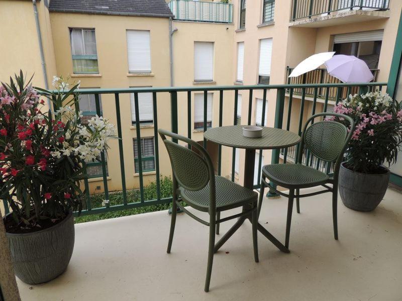 Apartamento Le Pont Neuf 61 Alençon Exterior foto