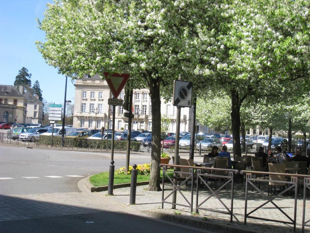 Apartamento Le Pont Neuf 61 Alençon Exterior foto